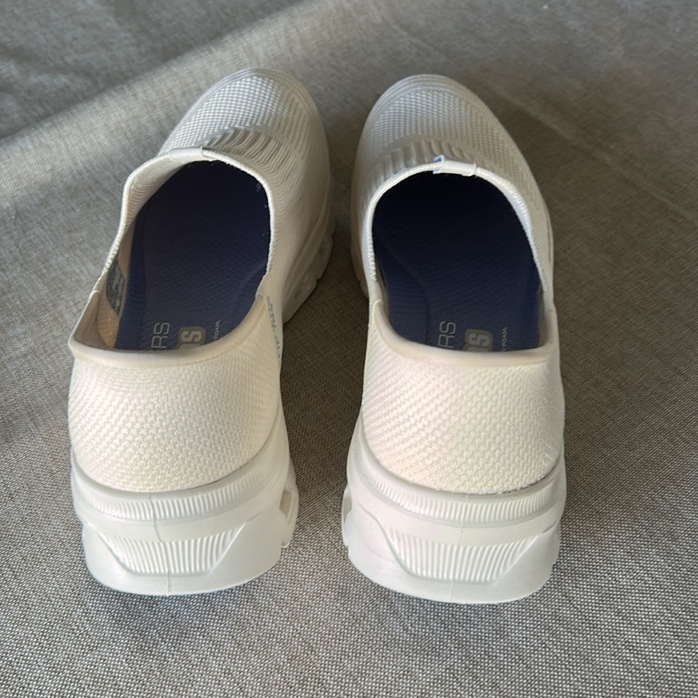 Skechers Slide-Step Sneakers Cream Color 8.5 - Picture 5 of 9